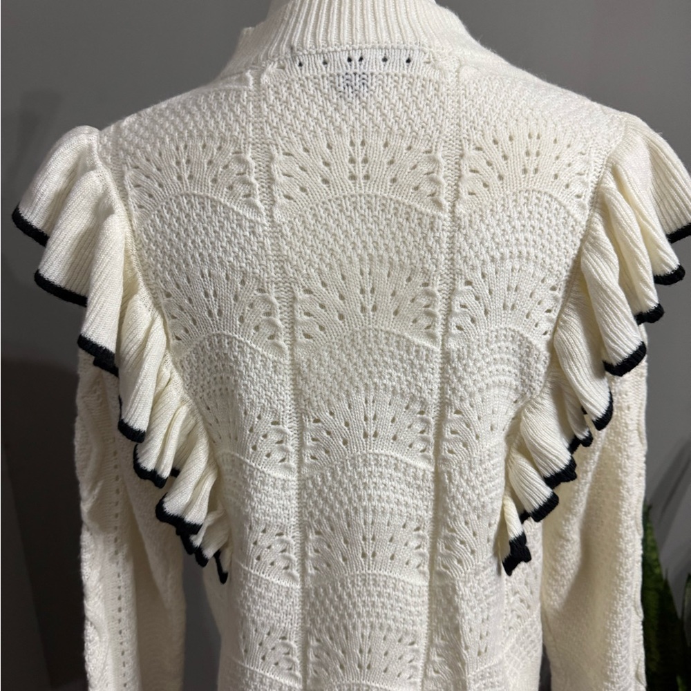 Marc New York Cream Sweater with Black Trim  size de - Picture 8 of 12